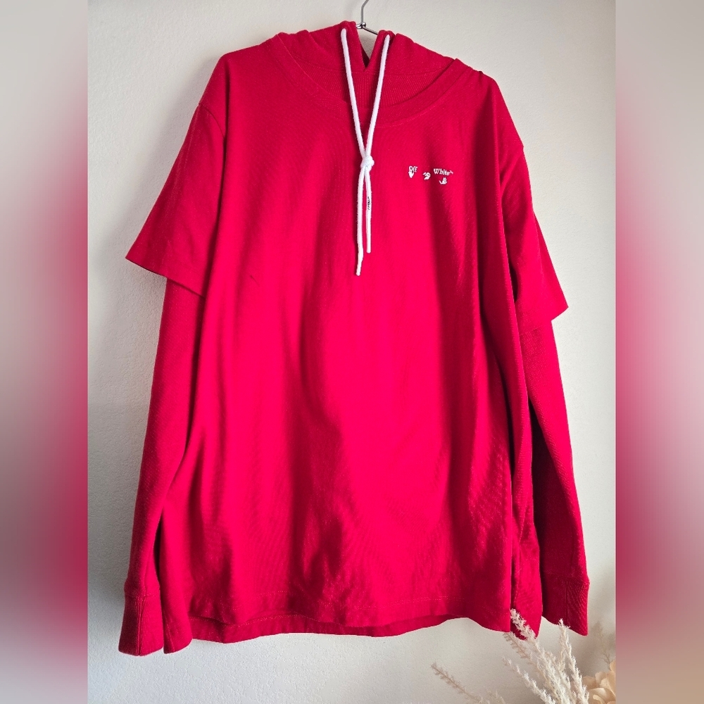 Red Off-White red Sweatshirt with Diagonal Sleeve Design size M